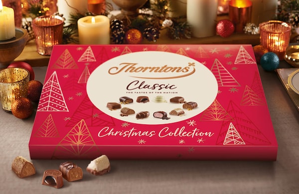 https://www.thorntons.com/medias/sys_master/images/h27/ha7/10701290864670/2023-classic-christmas-box-closed-land-small-1x/2023-classic-christmas-box-closed-land-small-1x.jpg?resize=xs-s-s