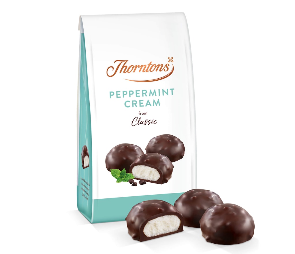 https://www.thorntons.com/medias/sys_master/images/h6c/h51/11027418710046/2022-mint-dark-luxury-dinner-mint-square-bag1/2022-mint-dark-luxury-dinner-mint-square-bag1.png?resize=xs-s-m