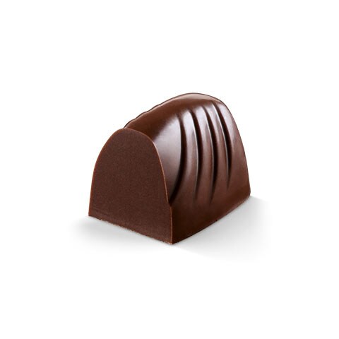 https://www.thorntons.com/medias/sys_master/images/h7f/h41/8798585192478/dark_chocolate_gianduiot_media/dark-chocolate-gianduiot-media.jpg?resize=FerreroIngredientComponent