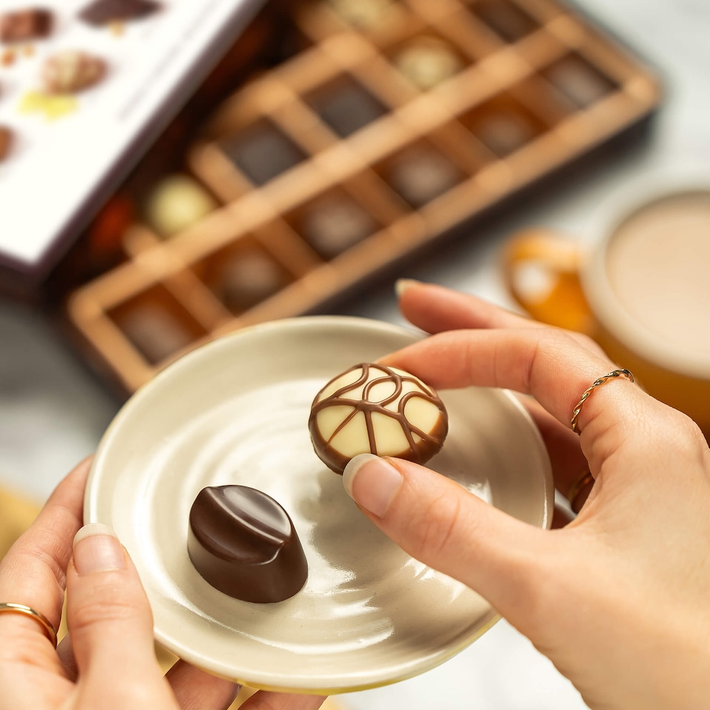 Thorntons Chocolates Pralines Continental Box