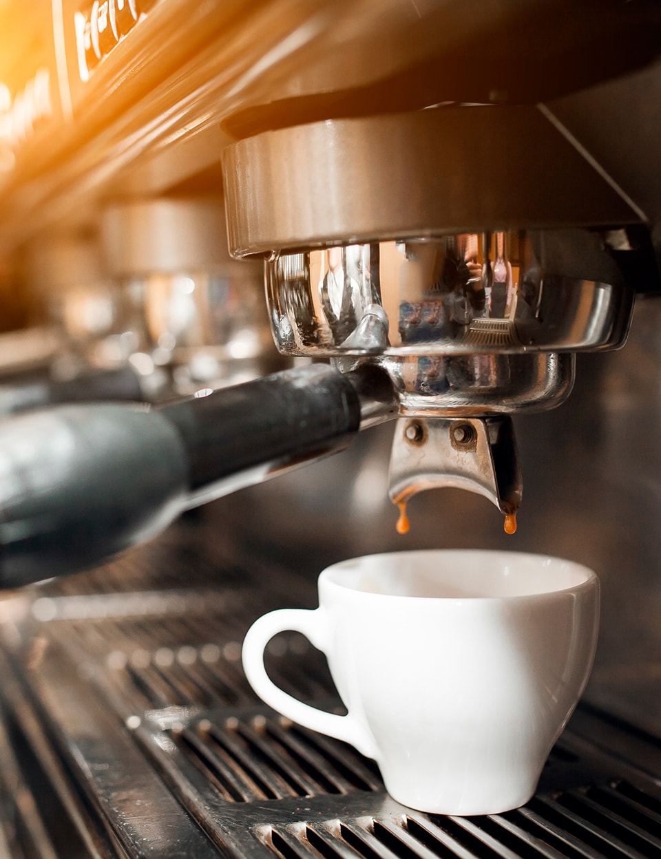 2022-conti-dark-espresso-lifestyle-port-large-2x.jpg