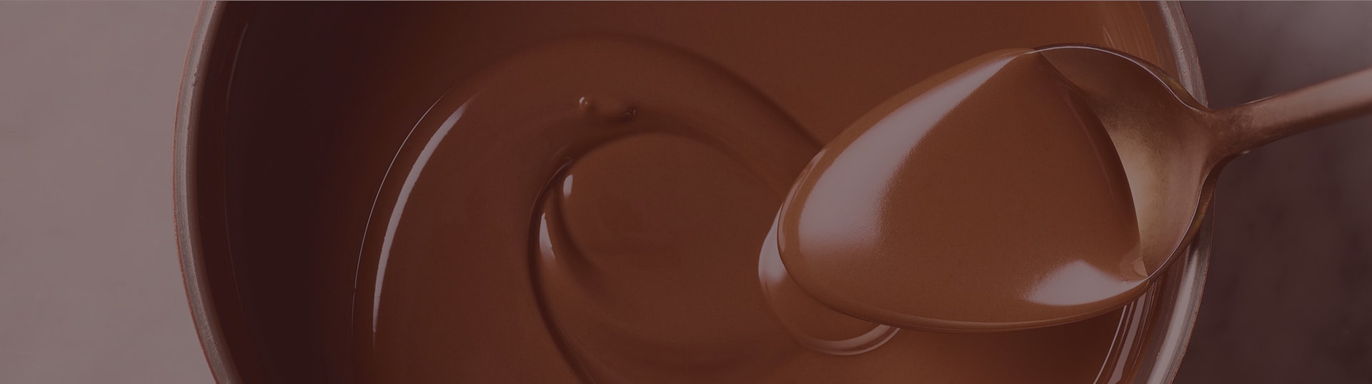 2022-pan-overhead-spoon-milk-pan-large-1x_1197-overlay.jpg